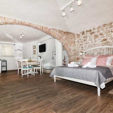 Cozy Apartment MARÌ Rovigno Esterno foto